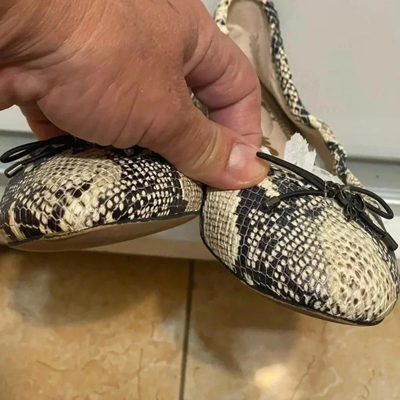 Sam Edelman Women's  Ballet Flats Size 6M Shoes Snake Skin Print Leather - Picture 3 of 5